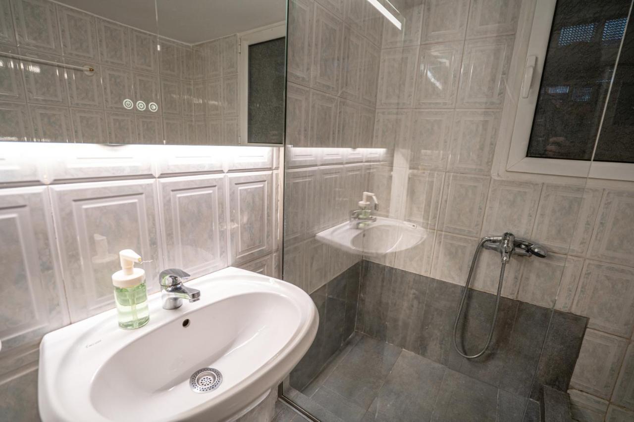 City Center Apt. On A Traffic Free Street Athen Eksteriør bilde